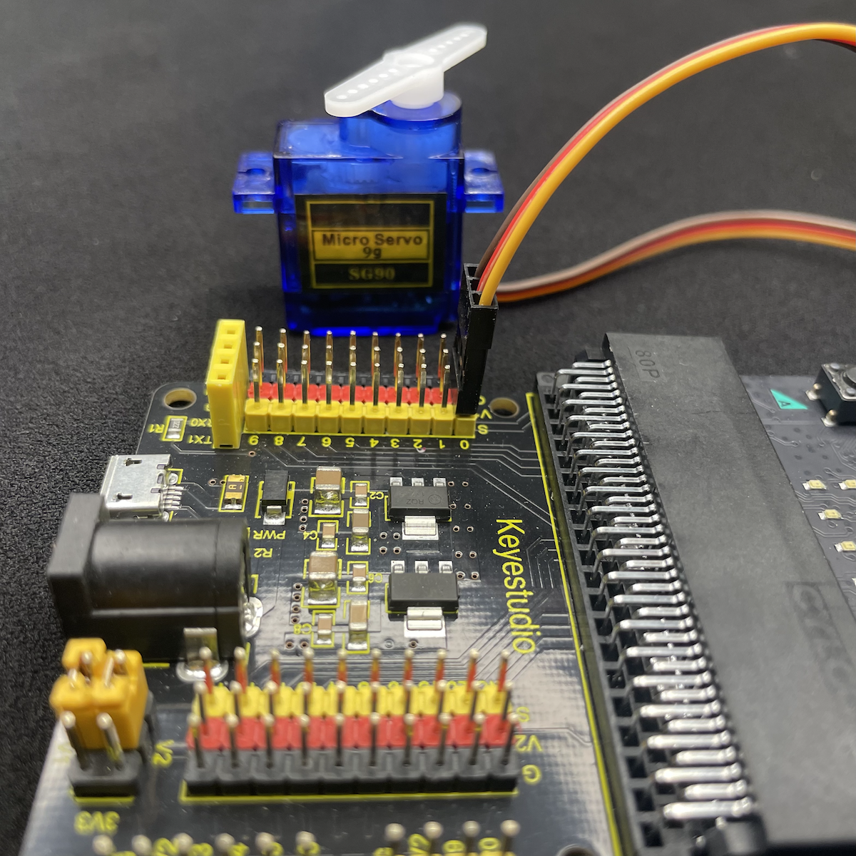 Servo Connections